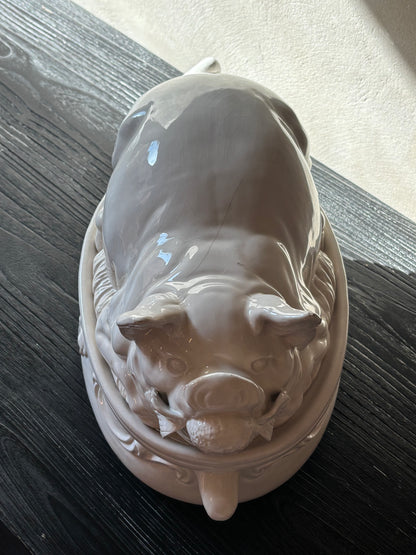 SOPERA VINTAGE EN FORMA DE CERDITO.