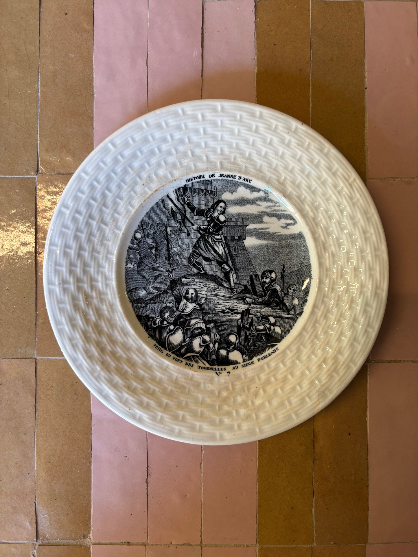 PLATOS PARLANTES "JEANNE D´ARC".