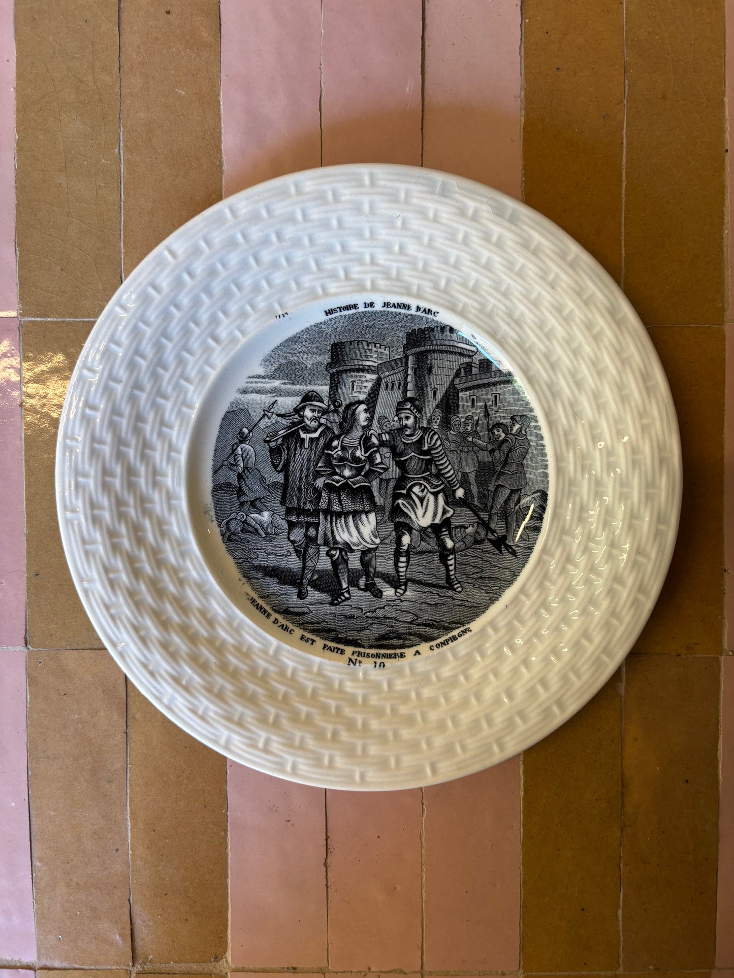 PLATOS PARLANTES "JEANNE D´ARC".