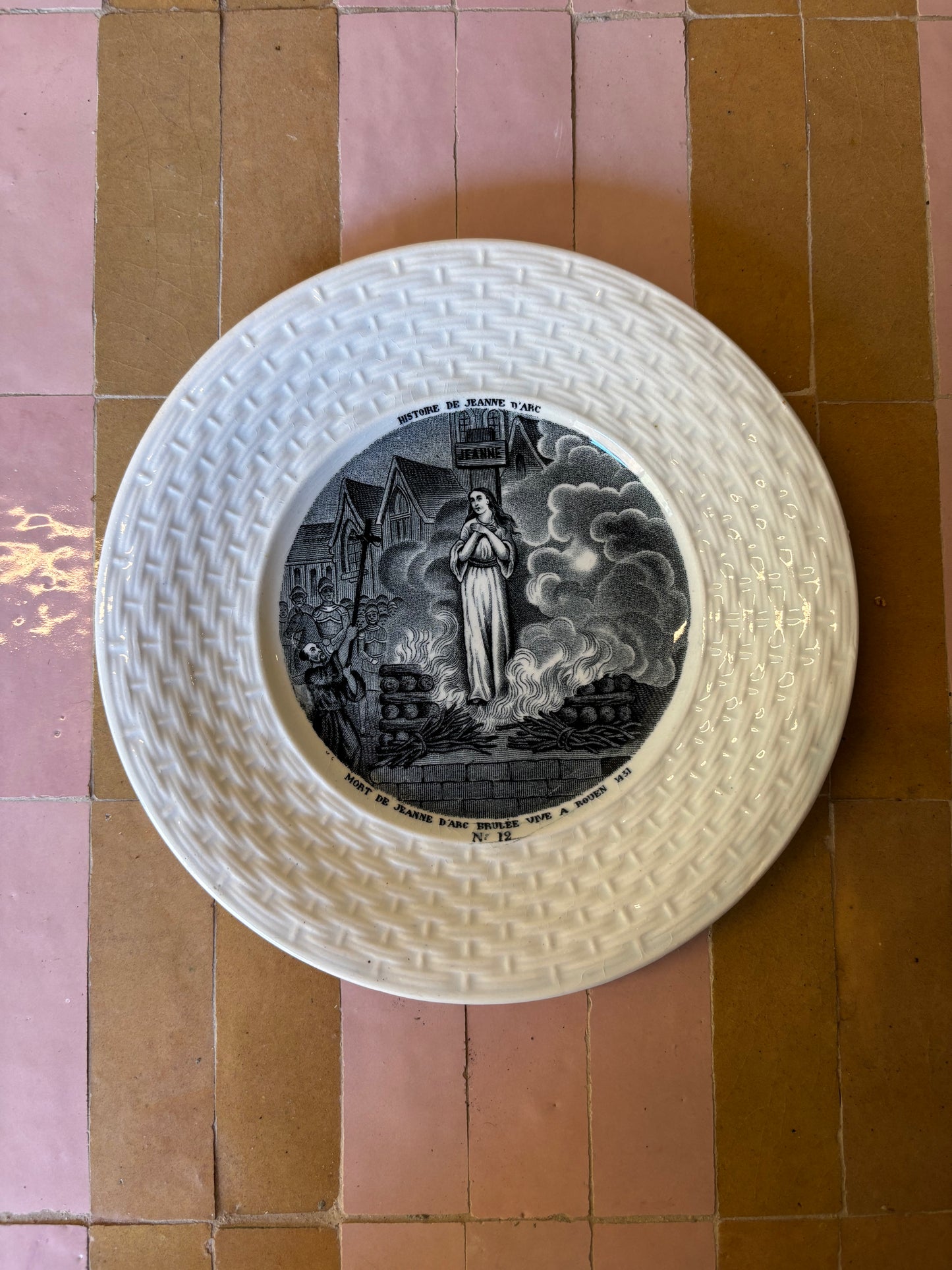 PLATOS PARLANTES "JEANNE D´ARC".