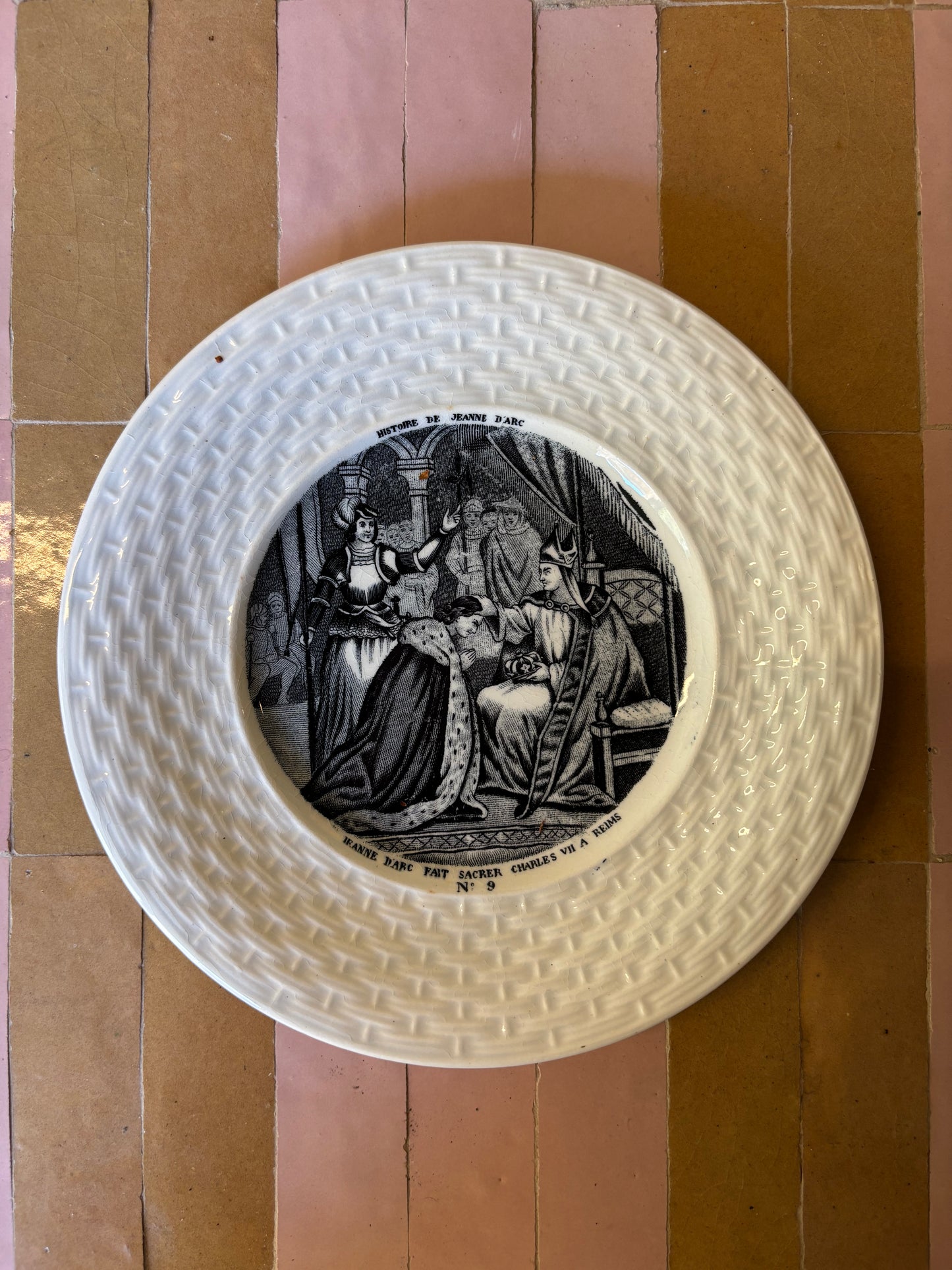 PLATOS PARLANTES "JEANNE D´ARC".