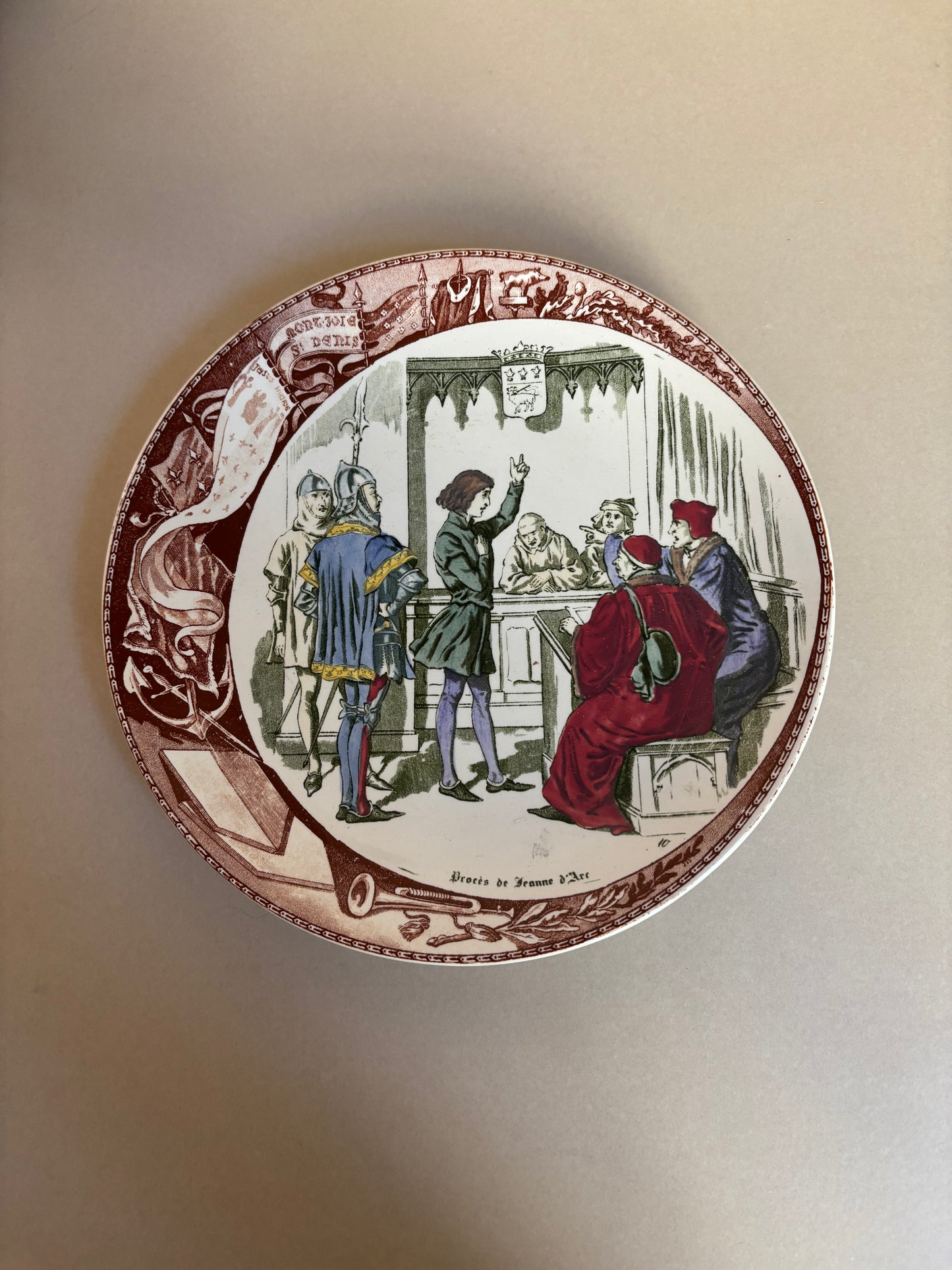 PLATOS PARLANTES "JEANNE D´ARC".