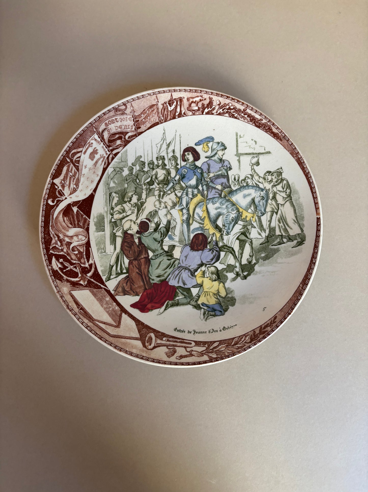 PLATOS PARLANTES "JEANNE D´ARC".