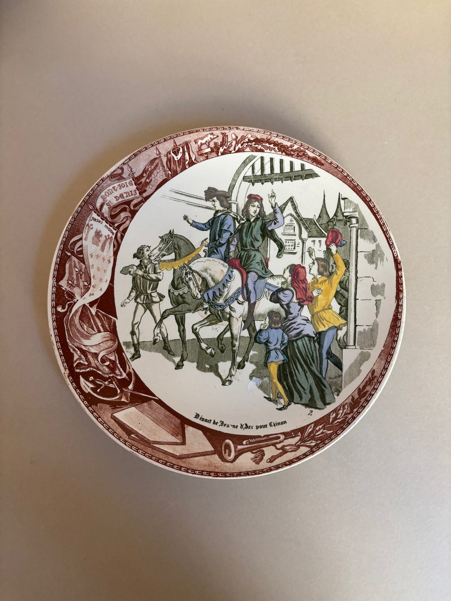 PLATOS PARLANTES "JEANNE D´ARC".