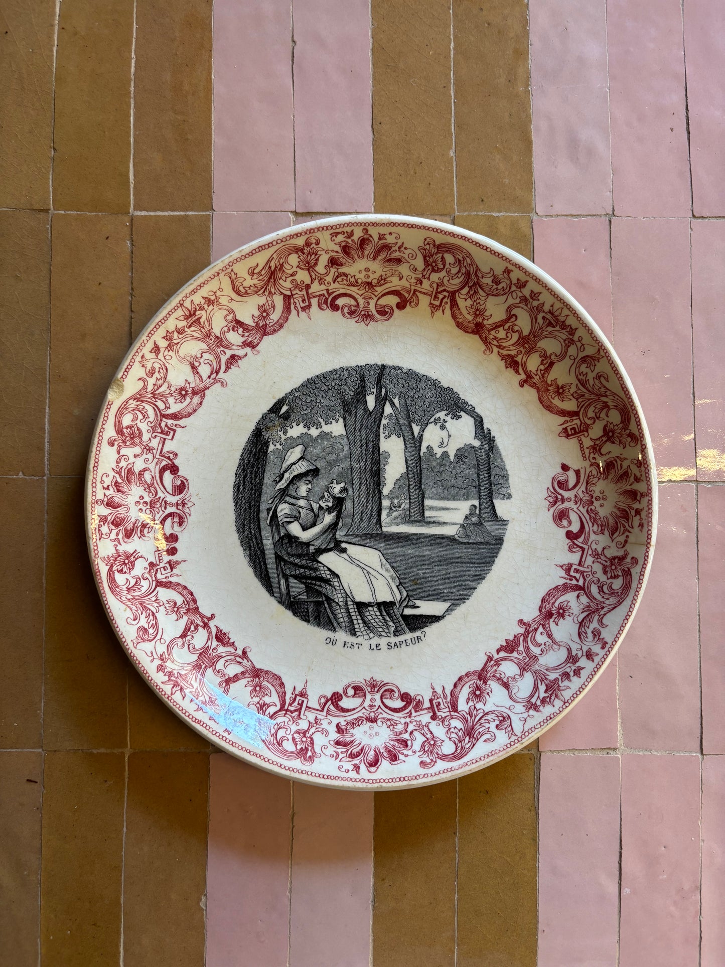 PLATOS PARLANTES COLECCIÓN HUMORISTICA "OÙ EST..."