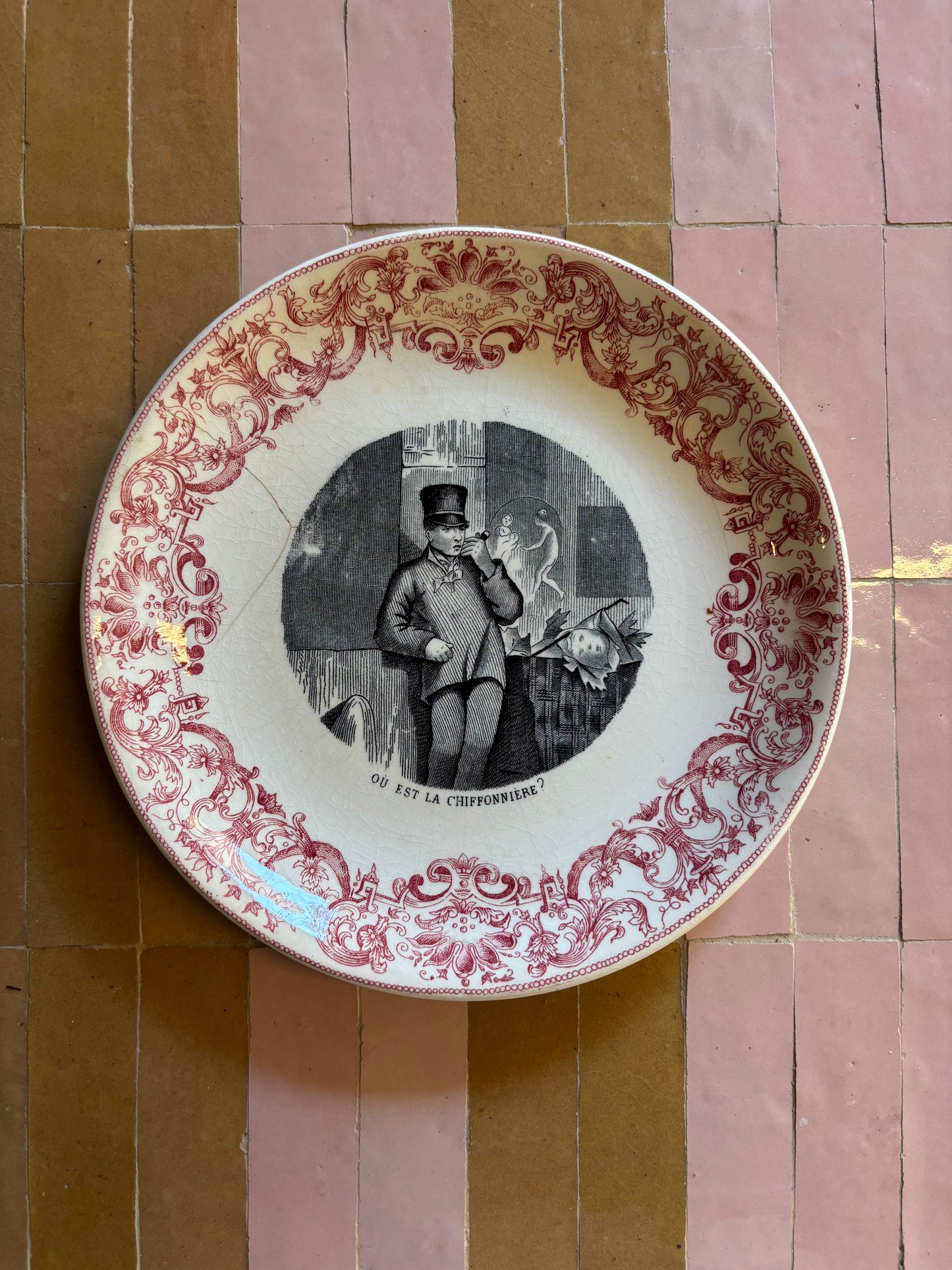 PLATOS PARLANTES COLECCIÓN HUMORISTICA "OÙ EST..."