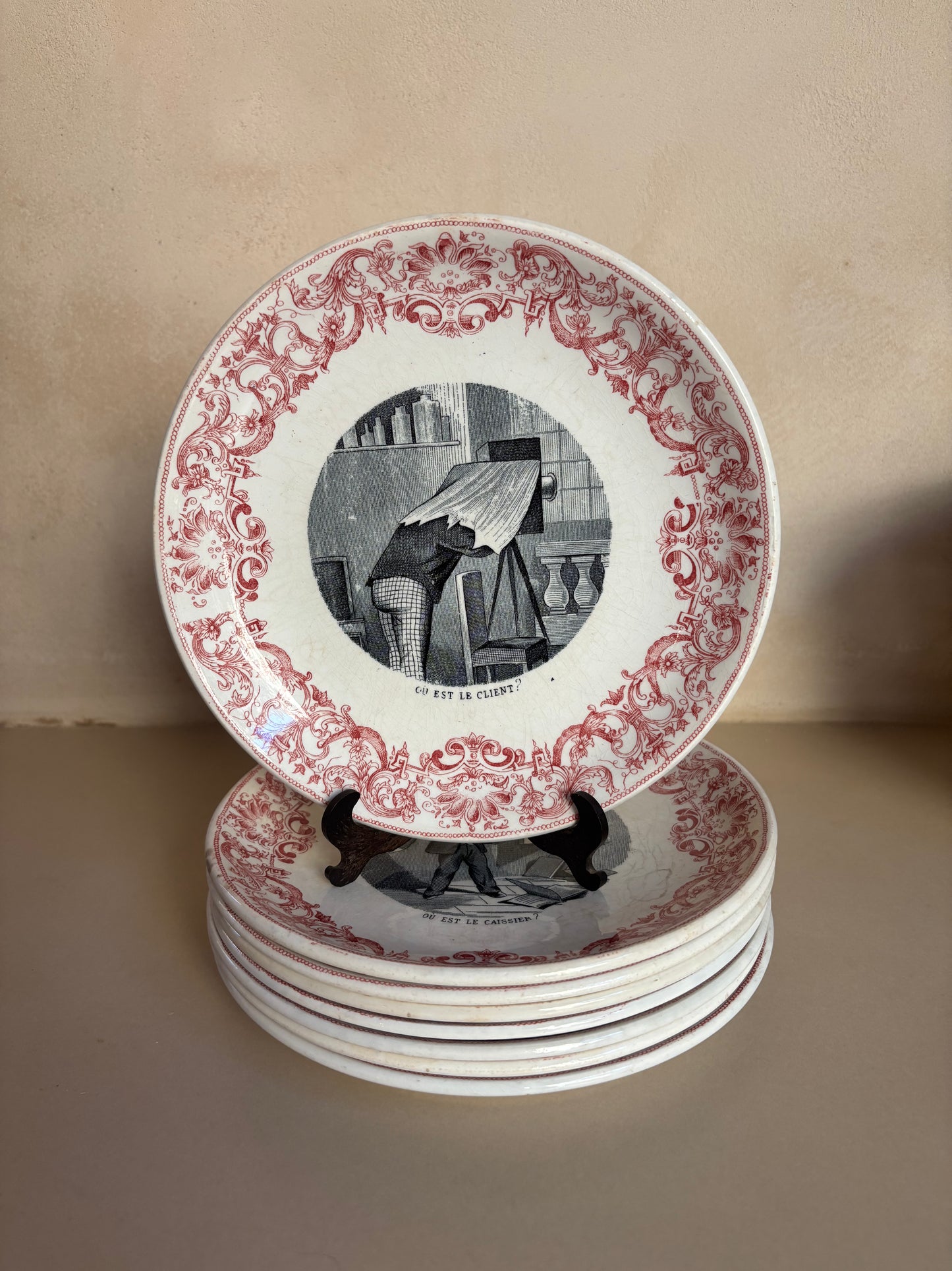 PLATOS PARLANTES COLECCIÓN HUMORISTICA "OÙ EST..."