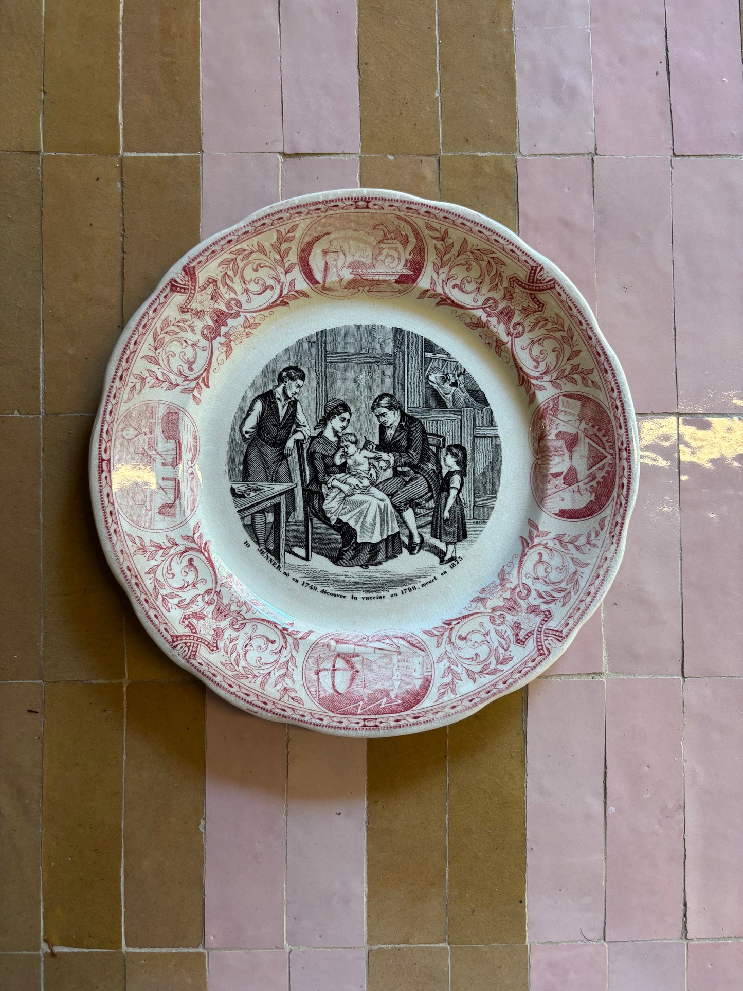 PLATOS PARLANTES COLECCIÓN "DESCUBRIMIENTOS".