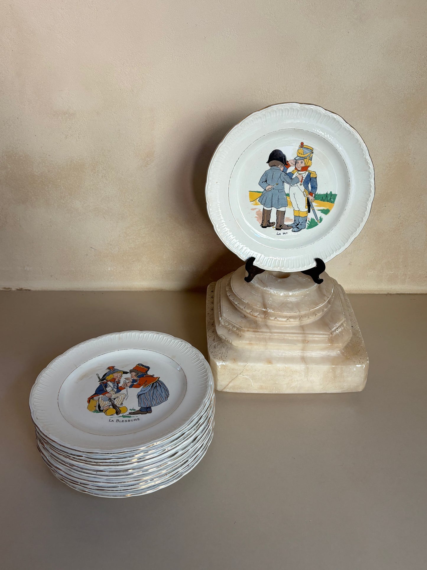 PLATOS PARLANTES COLECCIÓN "ESCENAS INFANTILES".