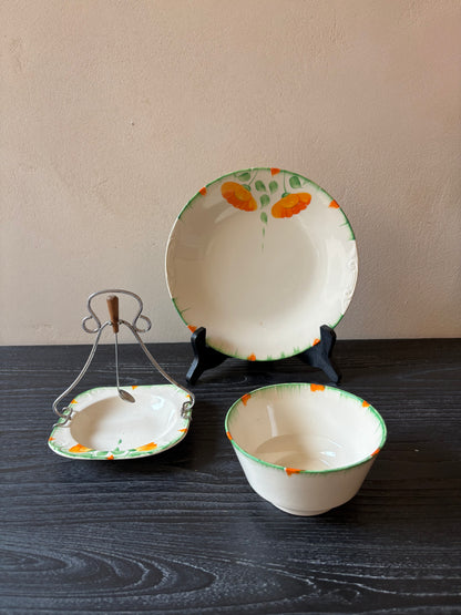 SET DE DESAYUNO EN PORCELANA INGLESA.