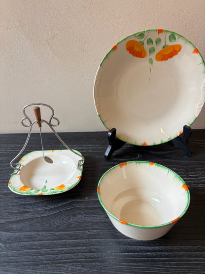 SET DE DESAYUNO EN PORCELANA INGLESA.