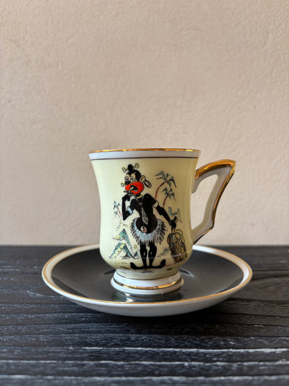 SET DE CHOCOLATERA Y 6 TAZAS EN PORCELANA.