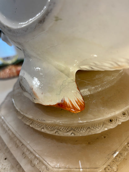 ANTIGUA SALSERA EN CERAMICA FORMA DE PEZ.