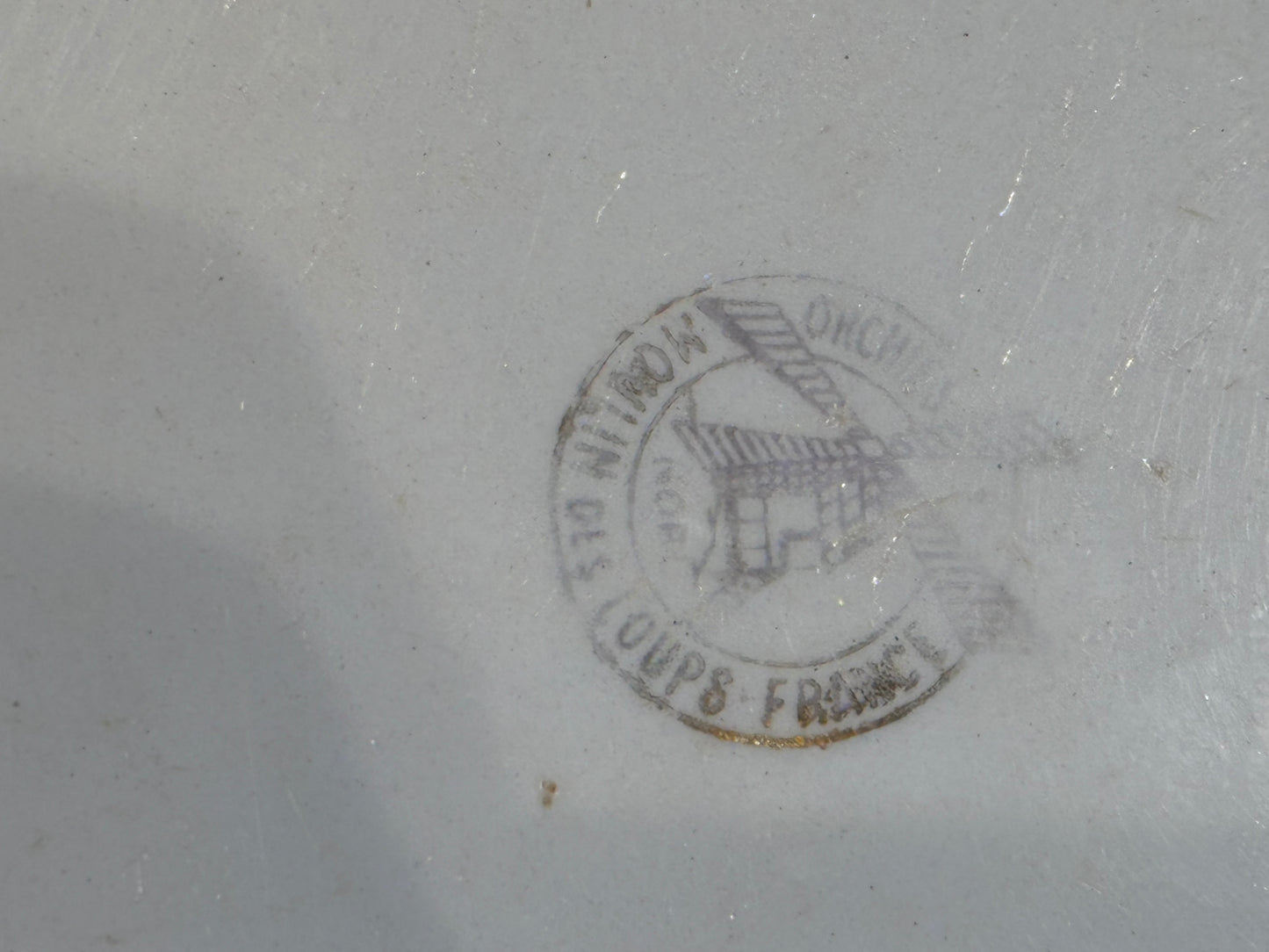 SALVAMANTELES EN CERÁMICA.