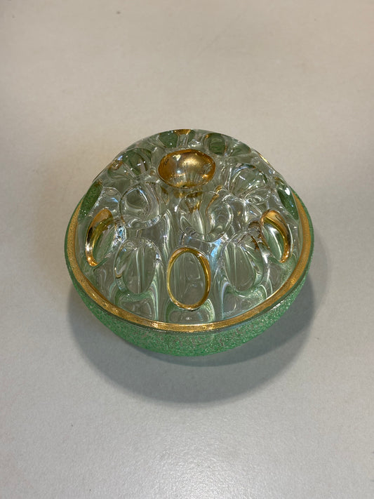 PIQUE-FLEUR DE CRISTAL.