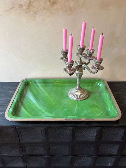 BANDEJA MID-CENTURY EN LUCITA.