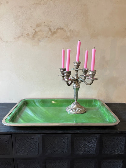 BANDEJA MID-CENTURY EN LUCITA.